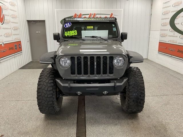 2023 Jeep Gladiator — side profile view