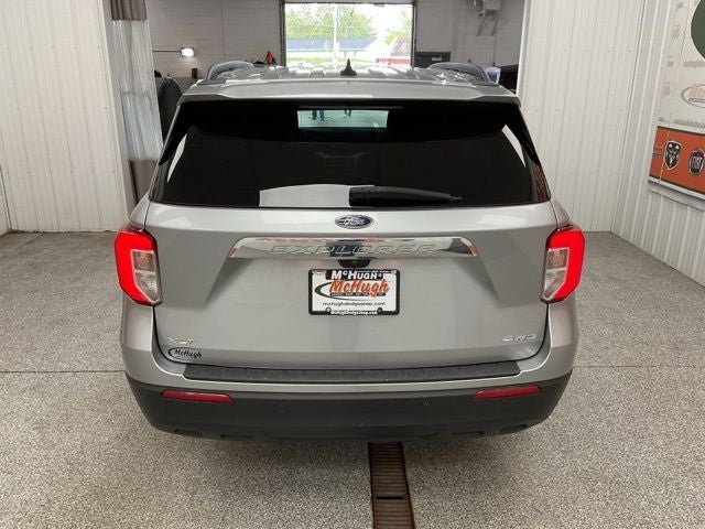 2021 Ford Explorer — detail view