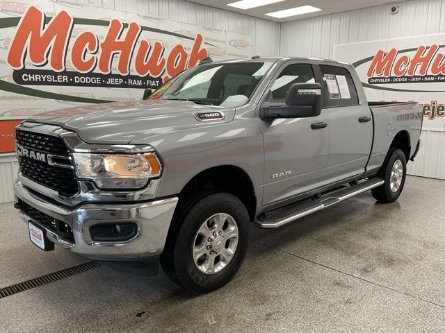 2024 RAM 2500 Big Horn Crew Cab 4x4 6'4' Box in Billet Silver Metallic Clearcoat — front three-quarter view