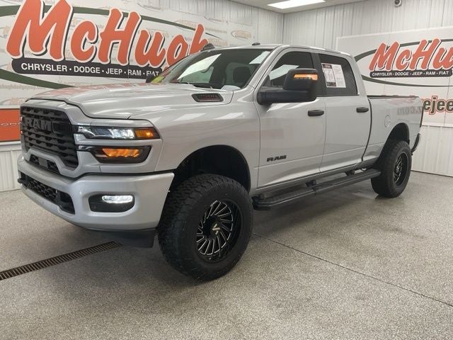 2026 RAM 2500 Big Horn Crew Cab 4x4 6'4' Box in Silver Zynith — front three-quarter view