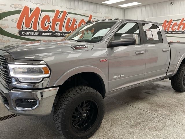 2022 RAM 2500 Laramie Crew Cab 4x4 6'4' Box in Billet Silver Metallic Clearcoat — front three-quarter view