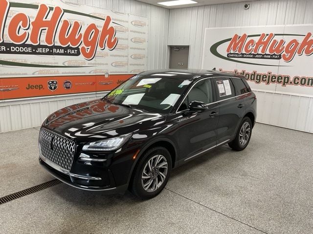 2023 Lincoln Corsair Standard in Black Metallic — front three-quarter view